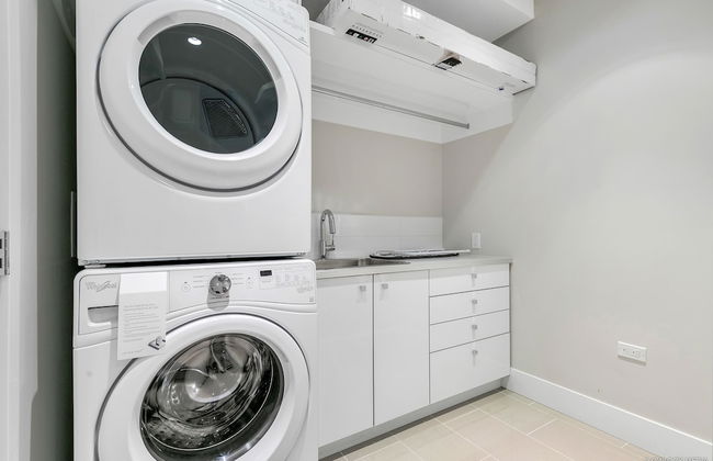 Modern Townhouse at Marine by Elevate Rooms - Photo 16