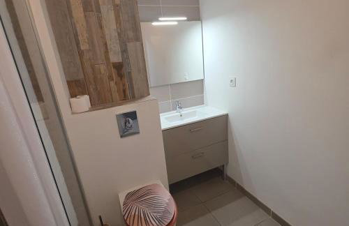 Appartement neuf et confortable de 1 chambres, résidence sécurisée, centre et mer - Foto 6