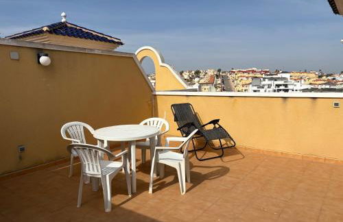 Top Floor spacious apartment with roof terrace - Foto 2