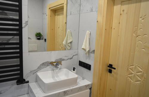 Zacna Chata domek z jacuzzi na wyłączność - Photo 27