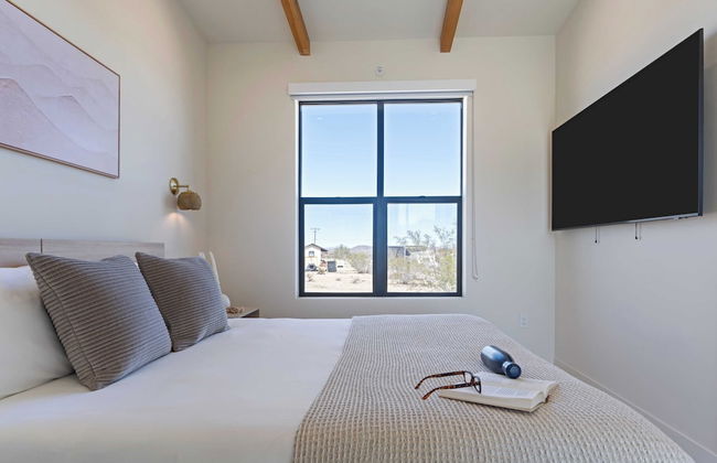 Private Pool, Hot Tub, Firepit Modern Oasis Blue Mirage by Avantstay - Foto 5