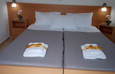 Fofi Apartments - Photo 7