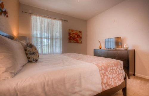 Beautiful LAKEVIEW Deluxe Condo Near Theme Parks - Foto 46