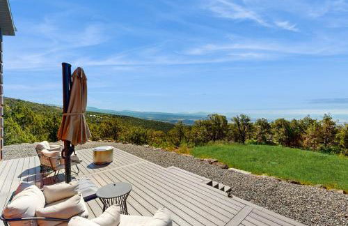Modern, 35-Acre Mtn Escape in Cedaredge! - Foto 1