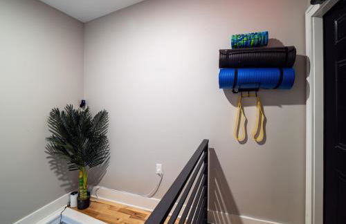 The Modern Boho Brick Loft - Foto 33