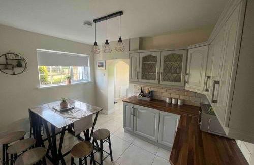 Cosy 4 bed bungalow in quiet residential area! - Foto 4