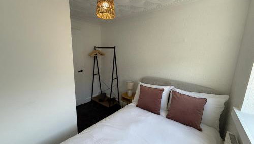 3 bed Jct 37 M1 luxury stay! - Foto 5