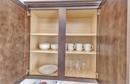 3BR Townhouse King Bed Garage Near NC State - Foto 32