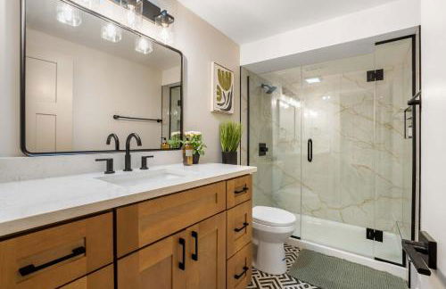 Elevated Gem - Sleeps 12 - 20 mins to Downtown Chicago - Foto 27