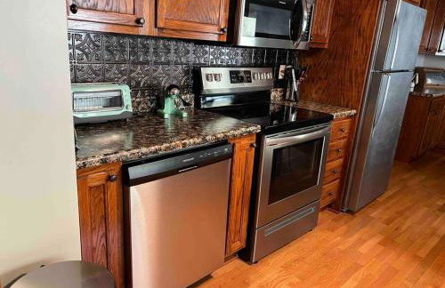 Full Access to our Farm & Petting ZOO + Hot Tub! - Foto 3