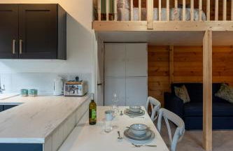 Walliswood Lodge - Wood Burner, Air Con & Wi-fi, Rural Retreat - Foto 44