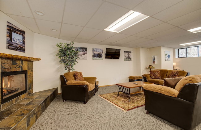 Pine Ridge Condominiums - Photo 60