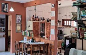 Casa aconchegante térrea à 3min de carro do centro e praia central - Foto 3