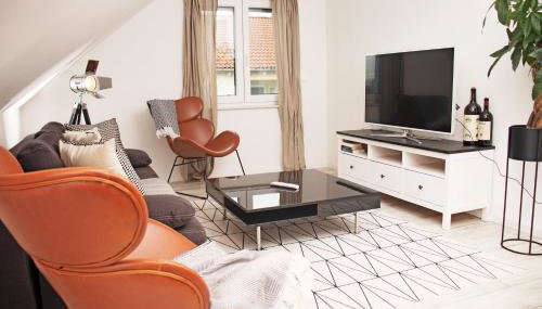 Modernes 80 qm Apartment mit Balkon und Innenstadtnah - Foto 2