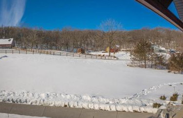 Hot Tub & Fire Pit - Galena Spring Escape - Foto 26