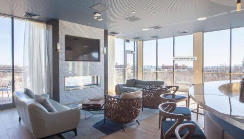 Luxurious 1BR, Pool, Gym, nr Blue Line - Foto 3