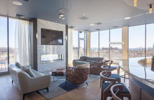 Luxurious 1BR, Pool, Gym, nr Blue Line - Foto 3