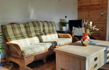 Mid-Wales Farmhouse, swimming pool, tranquil countryside views, sleeps 14 - Foto 23