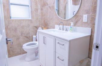 CasaHelena Poolside Paradise,Heated Pool,5min to Beach,IRB Clearwater,BBQ - Foto 11