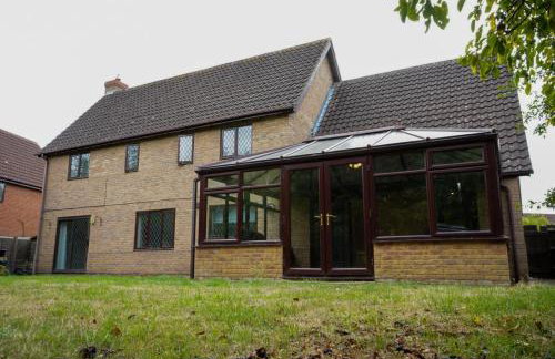 Big 6 bedroom house in Biddenham with 3 bathrooms - Foto 20