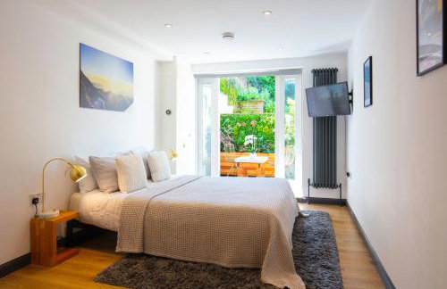 Hidden Retreat with Steam room, KING bed near tube - Foto 2