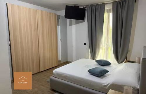 Large apartment with private garden - Foto 13