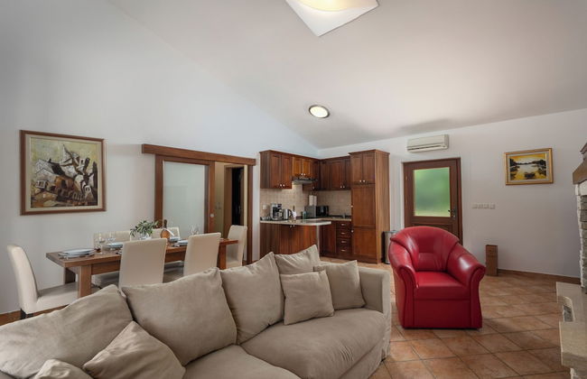 Pool House In Greenery - Foto 14