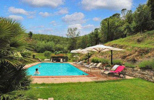 Spacious Apartment in Lisciano Niccone with Mountain View - Photo 14