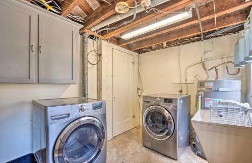 The Old McCullough Home with Rooftop Deck, View - Foto 28