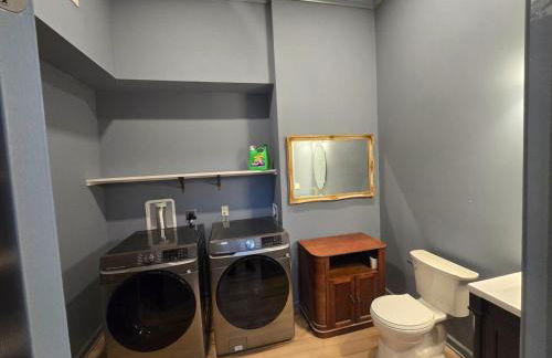 Sleeps 30+ • 10BR Mansion •Events • Bar • Backyard - Foto 43