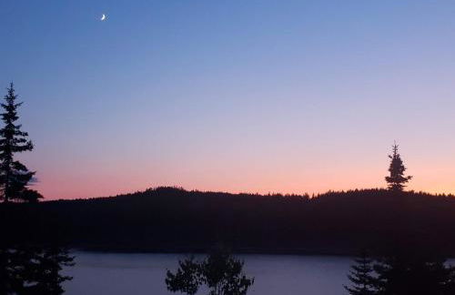 Sunset Cabin by the Sea, Log cabin stunning views - Photo 37