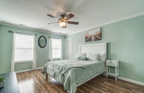 Centrally Located Raleigh Townhome with Pool Access - Foto 11