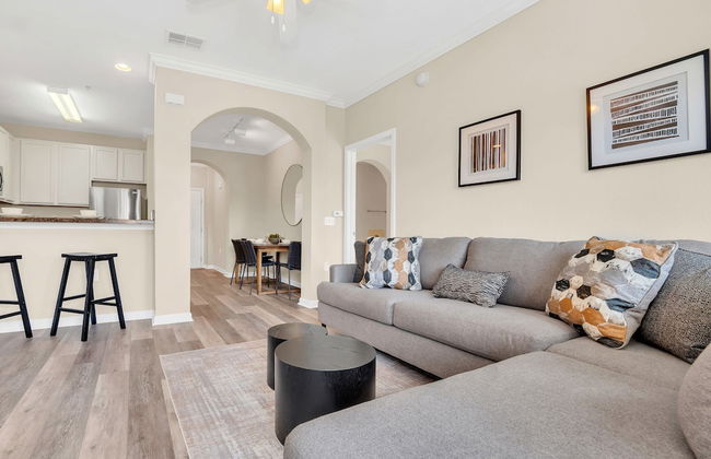 2BR Condo - Hot Tub Pool Near Disney - Foto 9