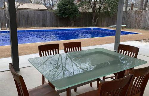 Stylish 4BR Prime Location Close to All! - Foto 3