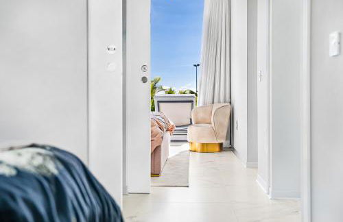 Luxury Villa with Heated Pool & Jacuzzi Near Costa Adeje Golf - Photo 57