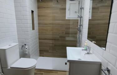 Apartamento a 50 metros del mar con párking - Foto 2