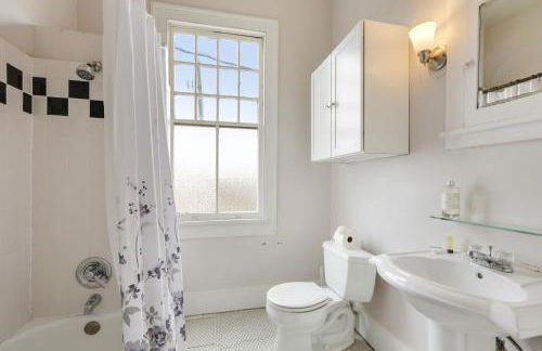 Freret Apartments near Street Car & Tulane - Foto 33