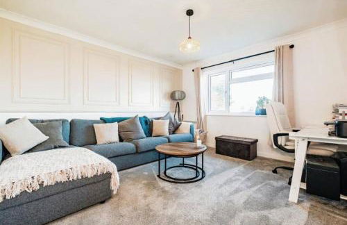 Modern coastal 1 bed flat in Shoreham - Foto 1