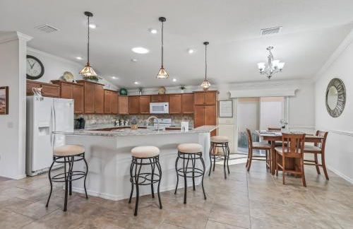 1068 Z4B VILLAGE OF PINE RIDGE by REMAX Premier - Foto 4