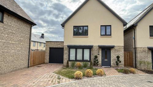 Stylish 4 Bedroom Home Perfect for Families - Foto 2