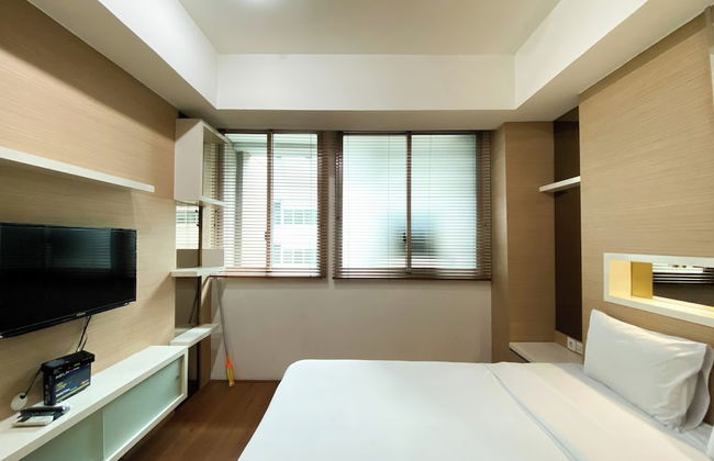 Modern Look And Comfort 2Br Kemang Village Apartment - Photo 4