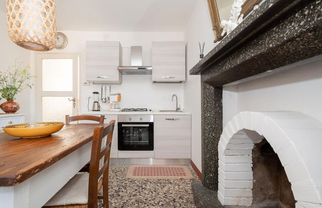 Cottage on the Lake in Lezzeno - Photo 15