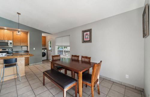 Lakeside Retreat with Private Boat Ramp home - Foto 16