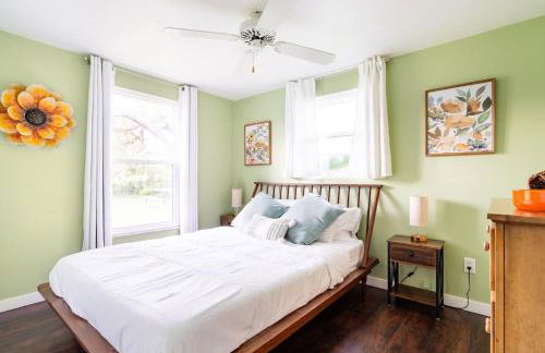 Lemon Bay Hideaway, Retro Beach Bungalow - Foto 36