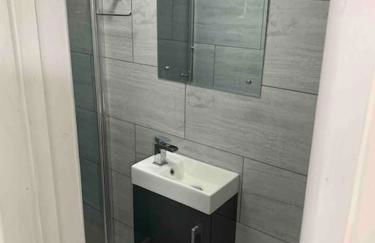 Cosy Studio Flat-Just Renovated-Free Street Parking & Independent Entrance - Foto 35