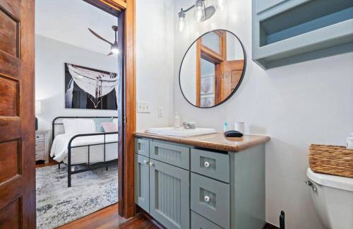 Historic, chic loft 3 blocks from The Strand in downtown Galveston - Foto 6