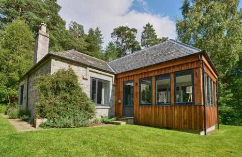 Wester Curr Cottage - Luxury 5-Star Cottage with Private Pool & Hot Tub - Foto 1