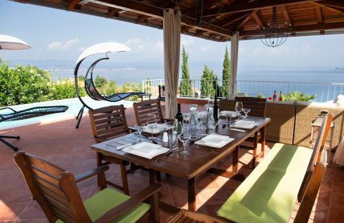 VILLA LOVRAN - 150 m to the beach - infinity pool - incredible sea view - fitness gym - Foto 67