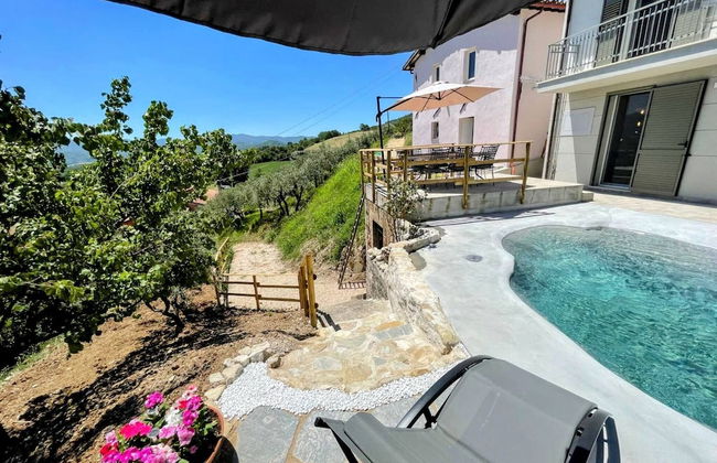 Villa Ipnotica - Panoramic Views Plus Exquisite Pool - Sleeps 7 - Very Stylish - Foto 39