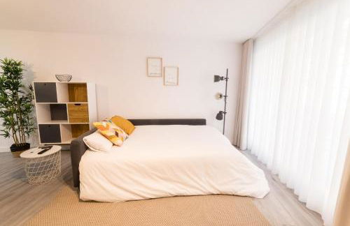 Moonkey - Apartamento mediterráneo con jacuzzi y luz natural - Photo 16